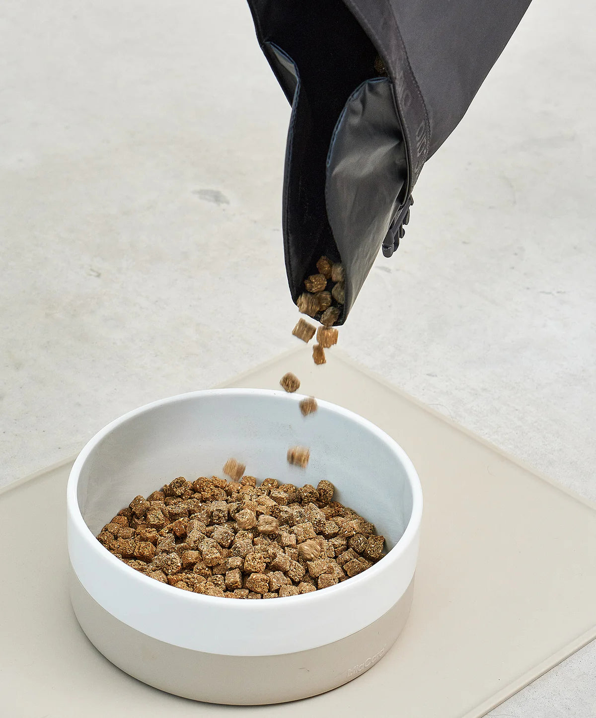 Sacco Hundefutterbehälter
