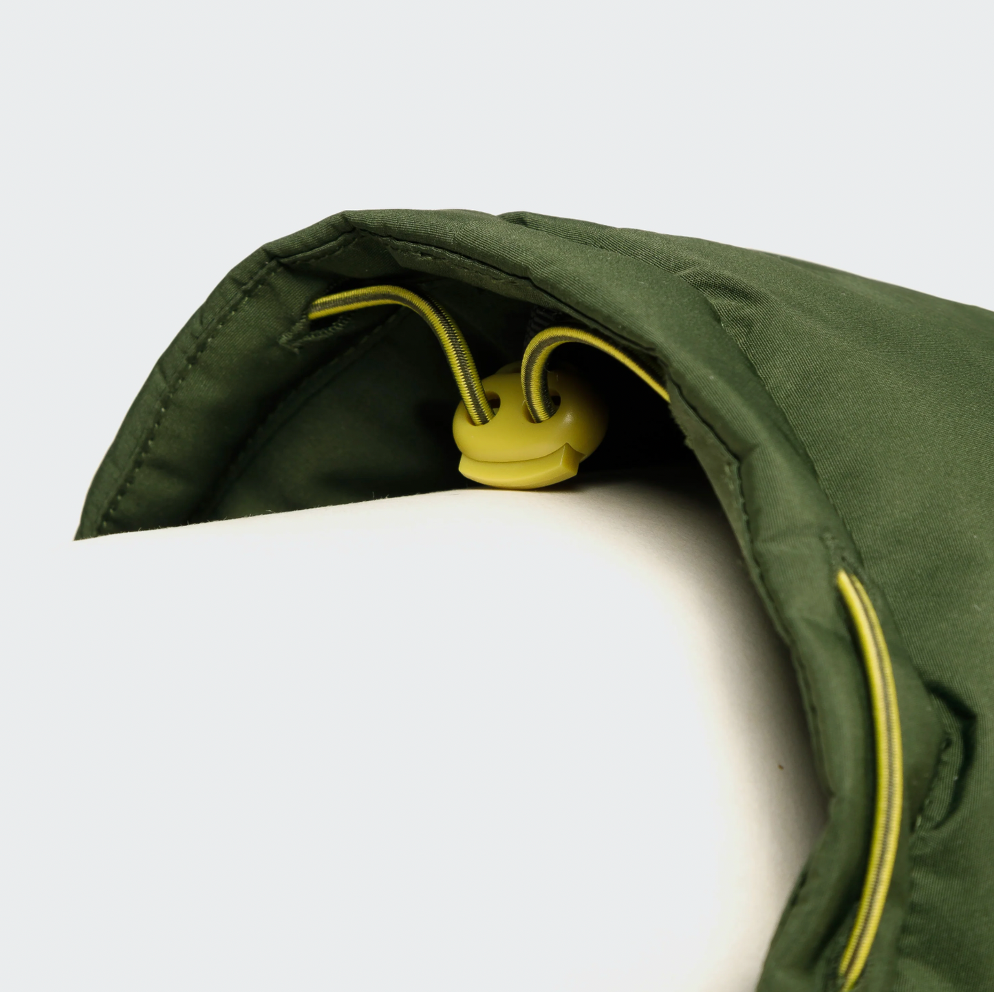 Windhundmantel Winter Alaska Olive (2024)