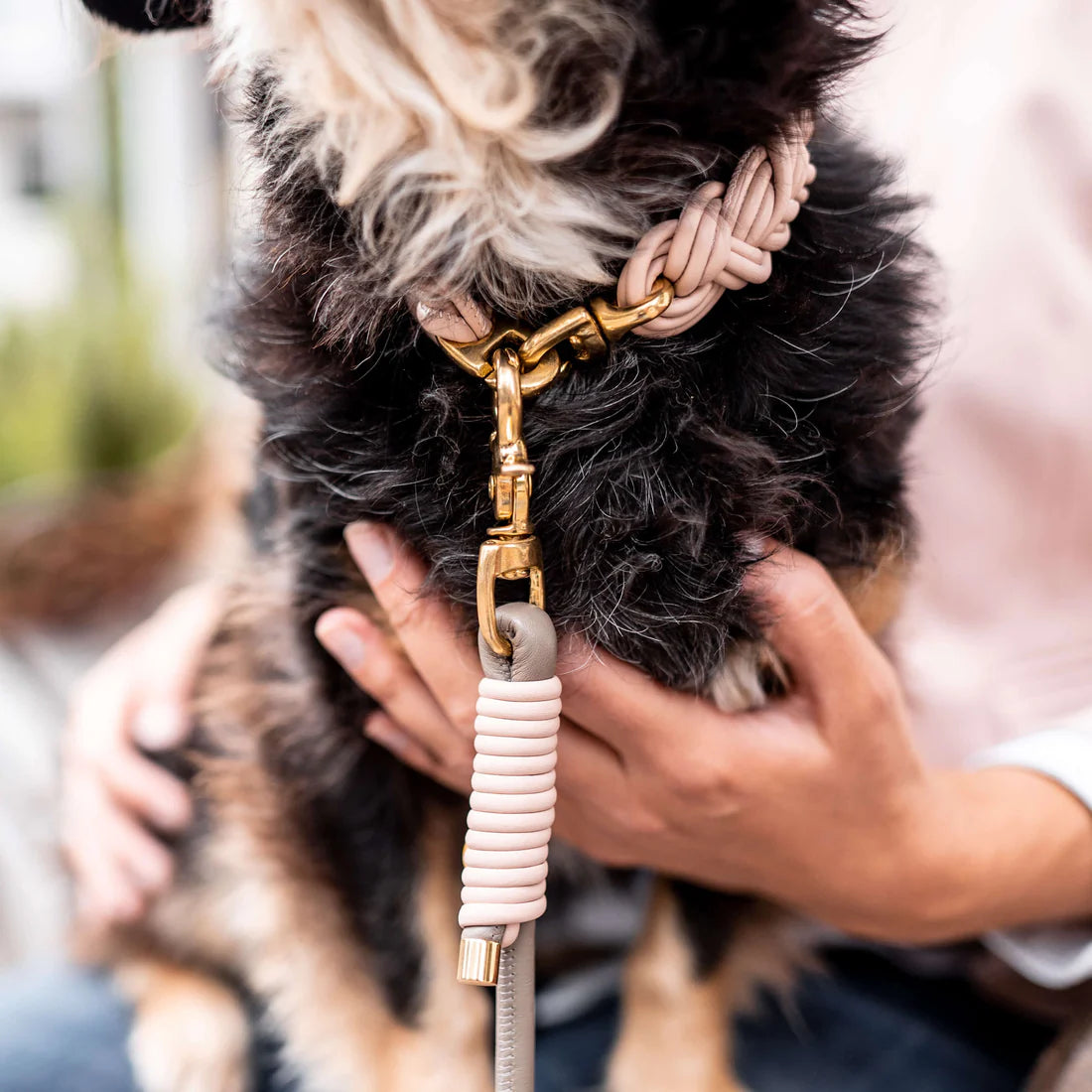 Nappaleder Flechthalsband in Rosé Champagner