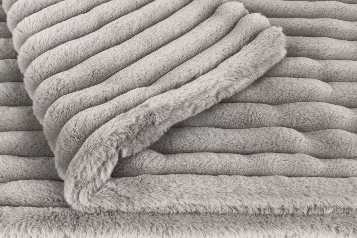 Donna dog blanket in greige
