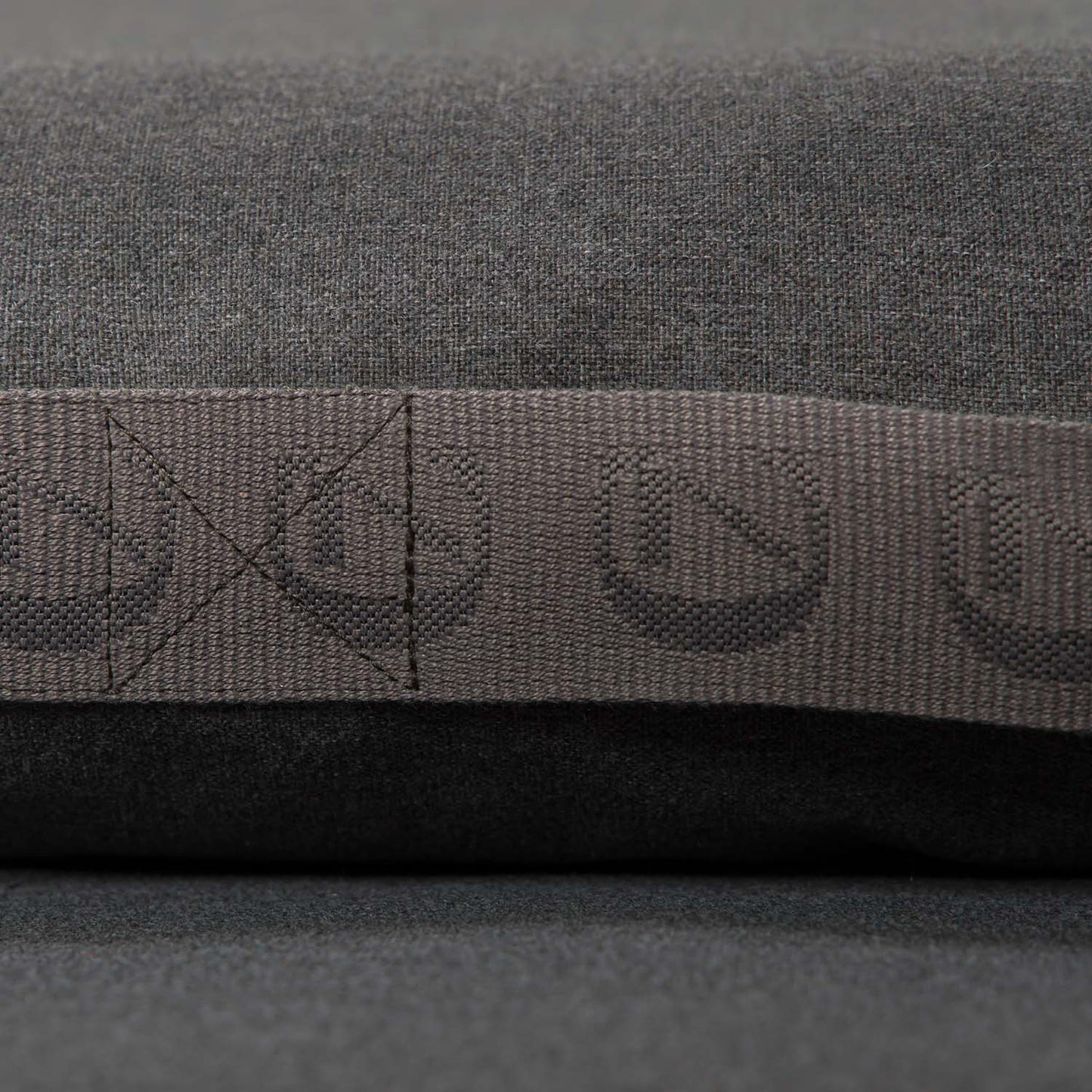 Outdoor Hundebett Siesta Light Graphite