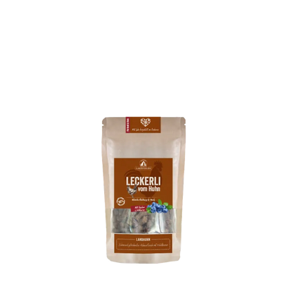 Treats: Dried meat from free-range chicken